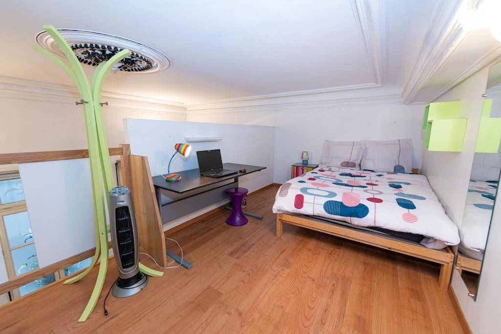 Anna-Maria : Grand Appartement 10 Personnes+Parking Prive -Actif+ Location- 马赛 外观 照片