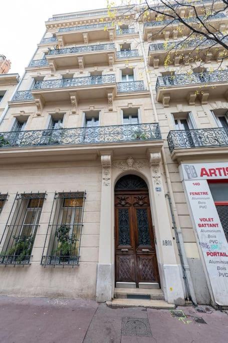 Anna-Maria : Grand Appartement 10 Personnes+Parking Prive -Actif+ Location- 马赛 外观 照片